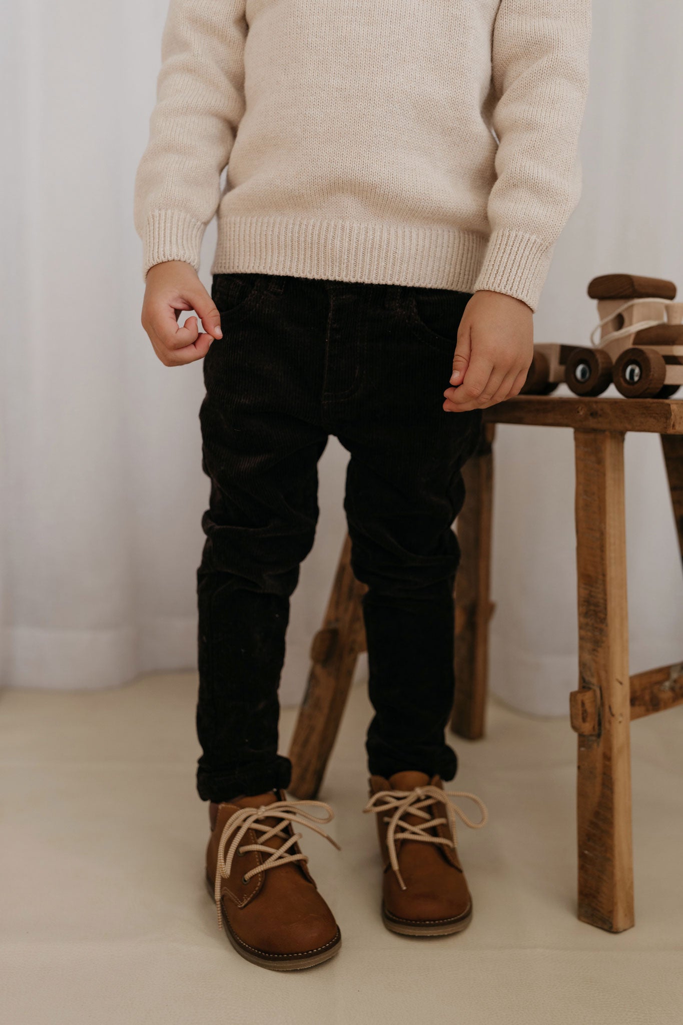 Dylan Cord Pant - Fudge